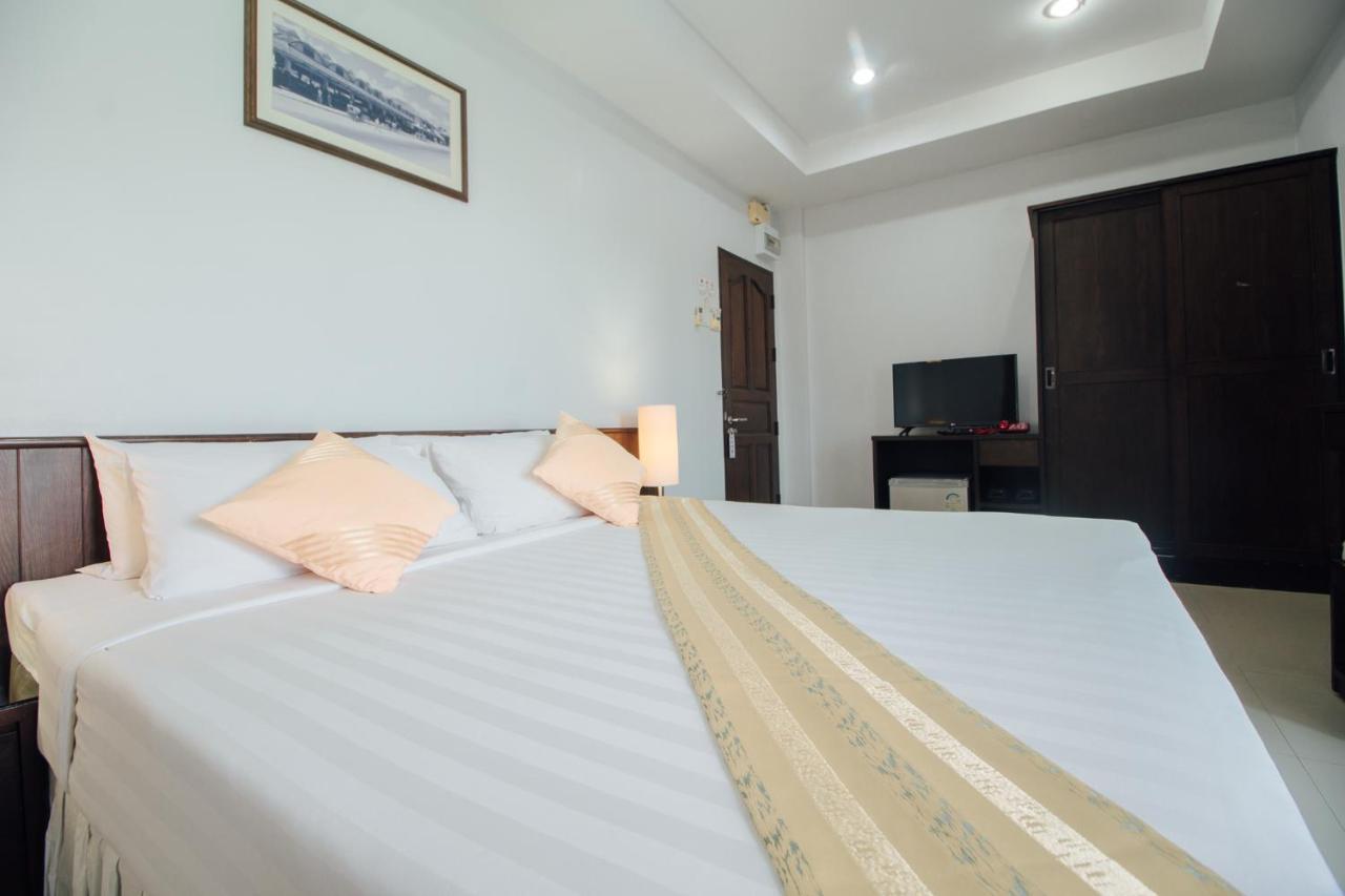 Iyara Hua Hin Lodge Екстер'єр фото